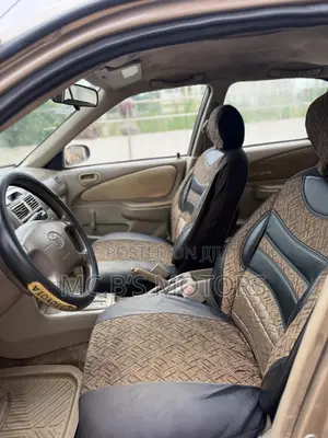Toyota Corolla 2001 Gold