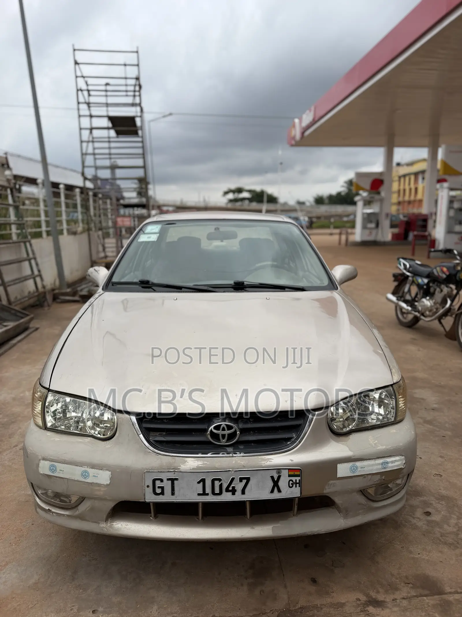 Toyota Corolla 2001 Gold