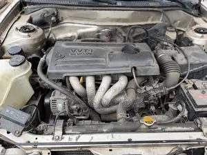 Toyota Corolla 2001 Gold