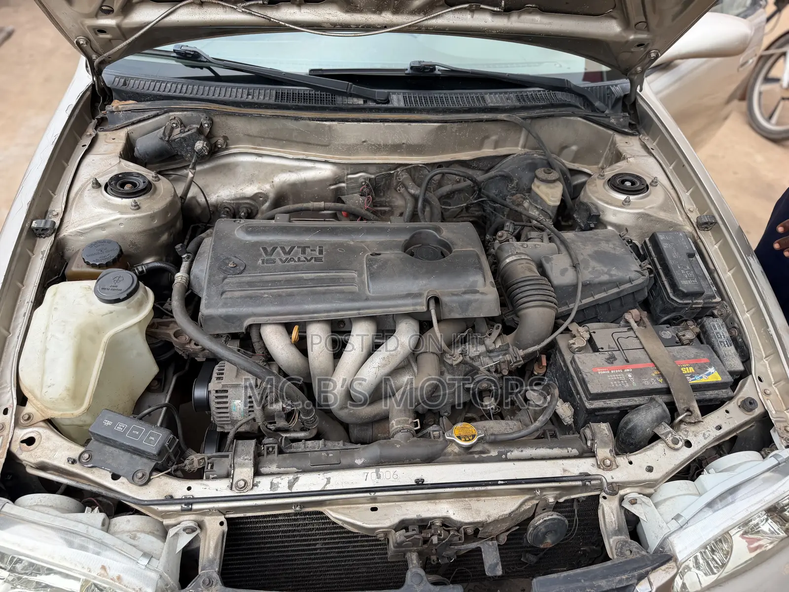 Toyota Corolla 2001 Gold