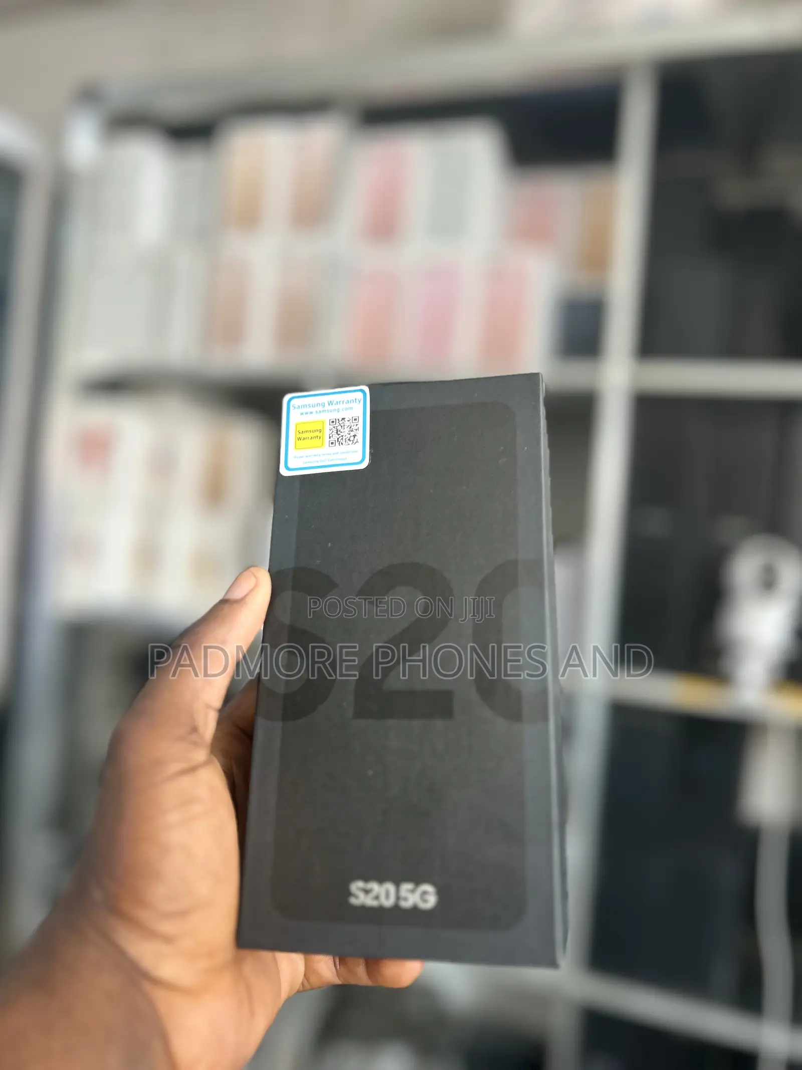 New Samsung Galaxy S20 128 GB Black