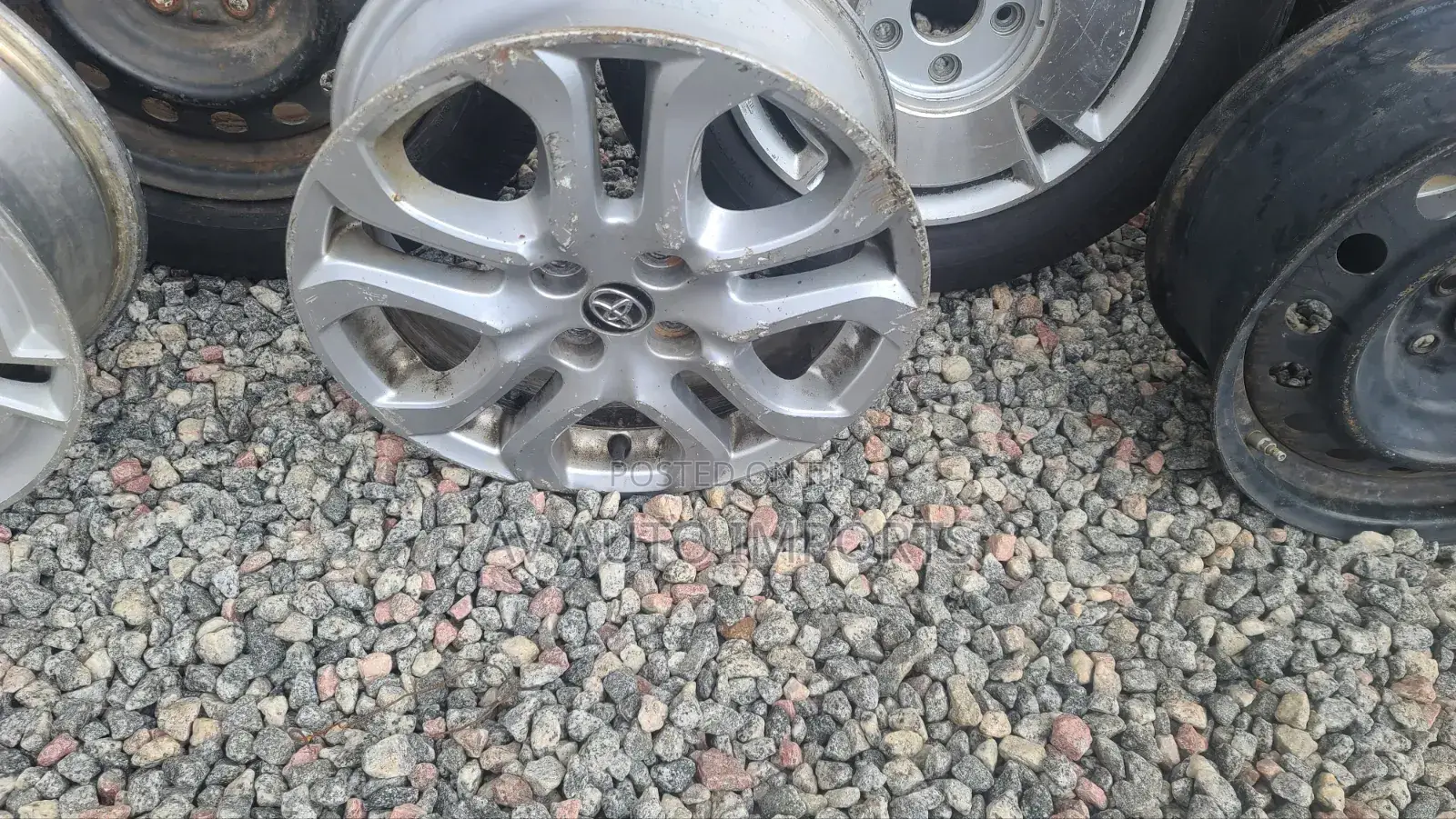 Yaris Rim 16