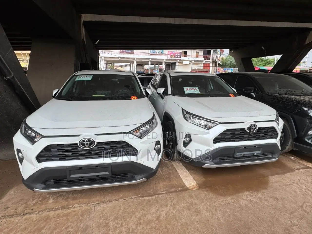Toyota RAV4 Adventure AWD 2023 White