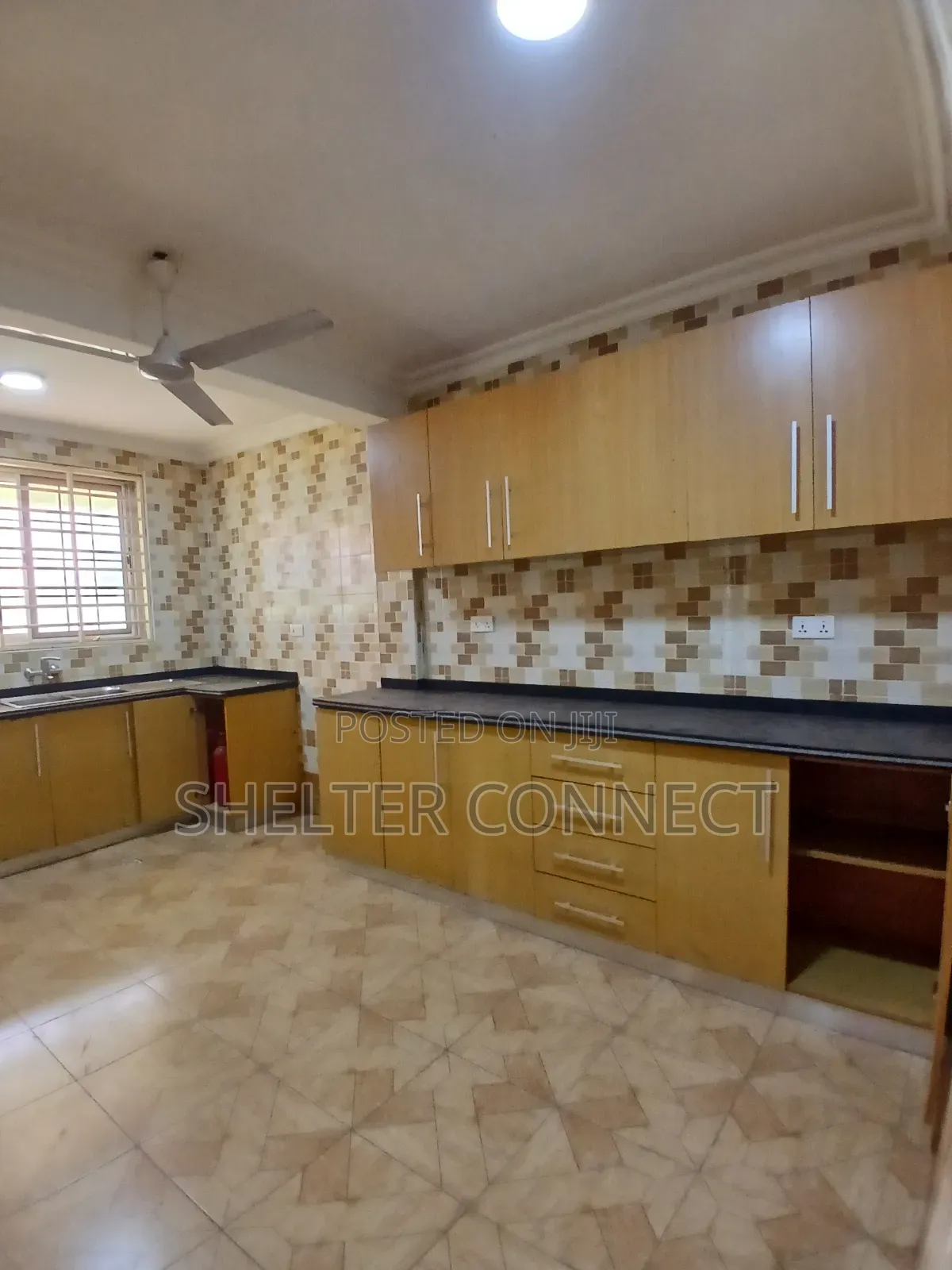 5bdrm Duplex in Oyarifa, Ghana Flag for rent