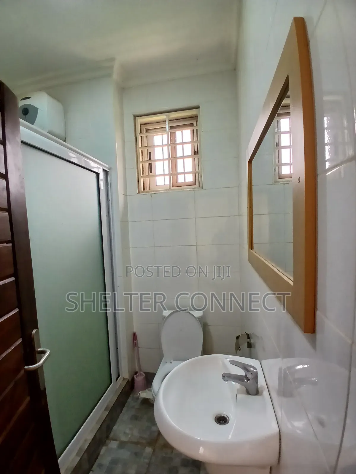 5bdrm Duplex in Oyarifa, Ghana Flag for rent