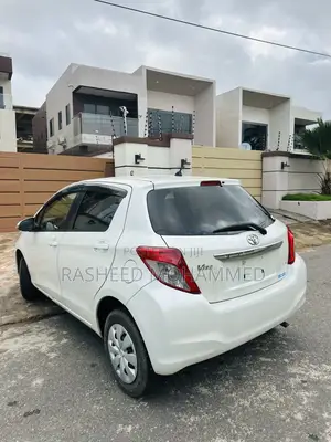 Toyota Vitz 1.5 FWD 3dr 2014 White