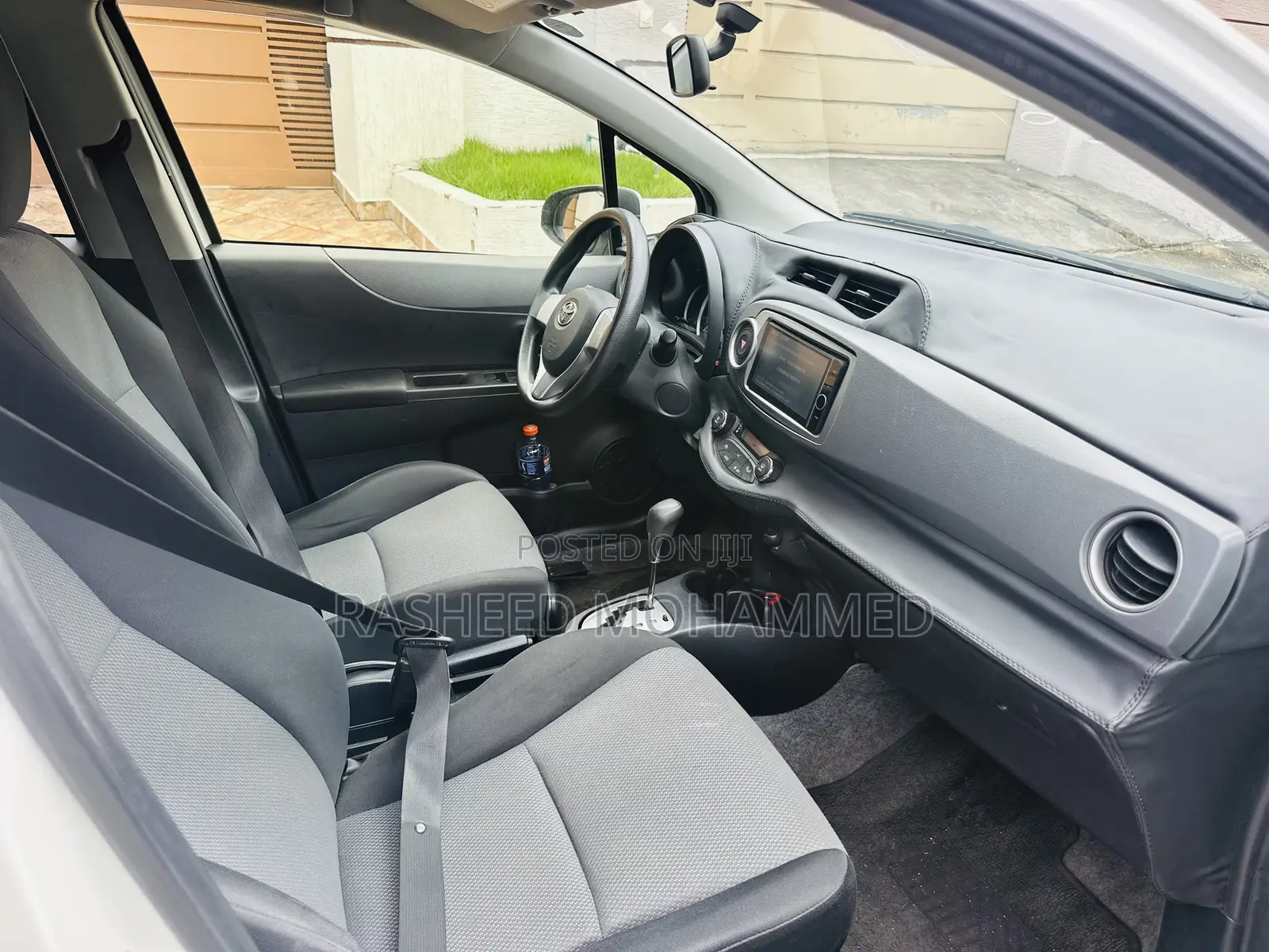 Toyota Vitz 1.5 FWD 3dr 2014 White