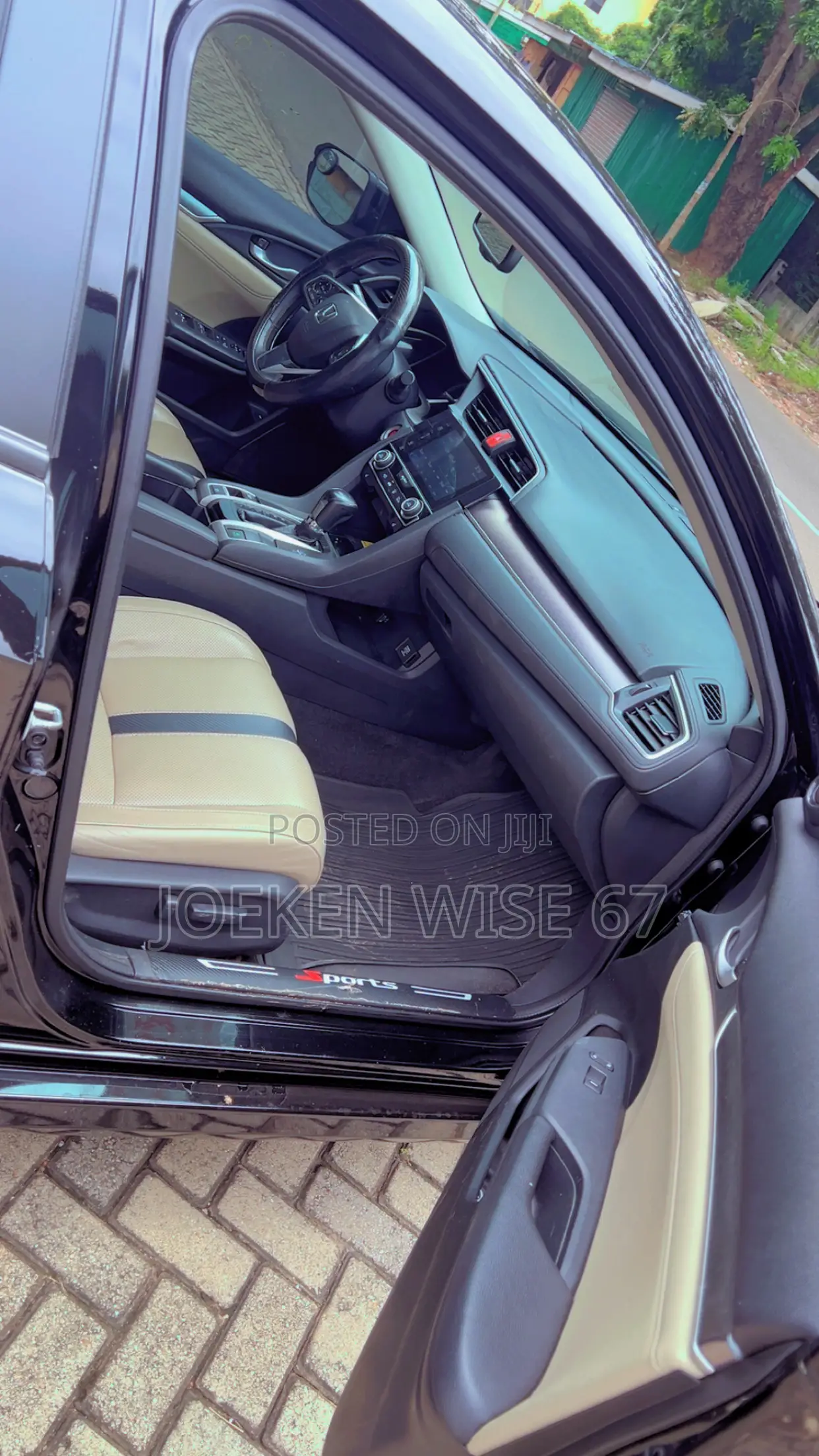 Honda Civic Touring 4dr Sedan (1.5L 4cyl) 2016 Black