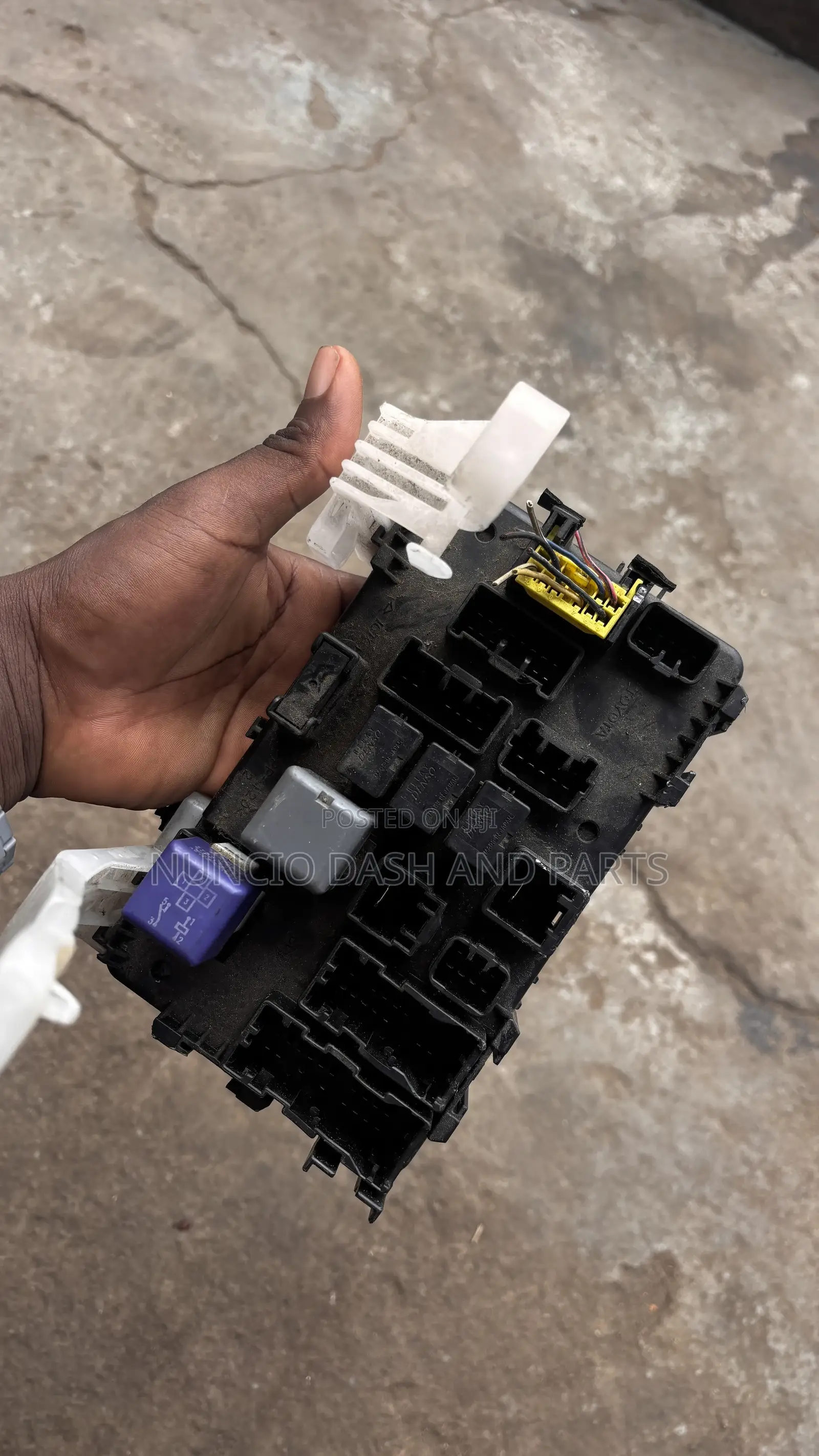 Toyota Corolla 2003 2008 Dashboard Fuse Board