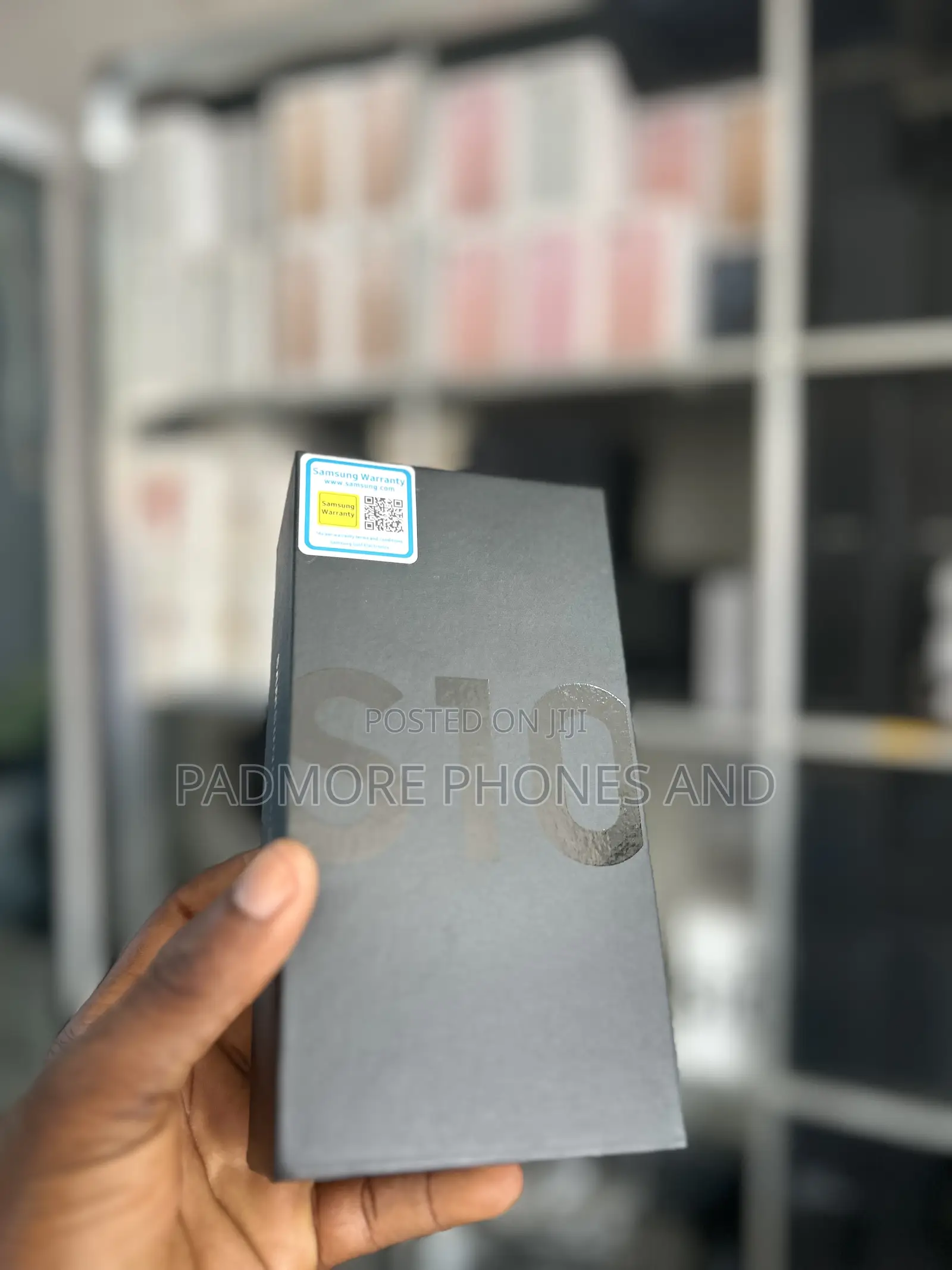 New Samsung Galaxy S10 128 GB Black