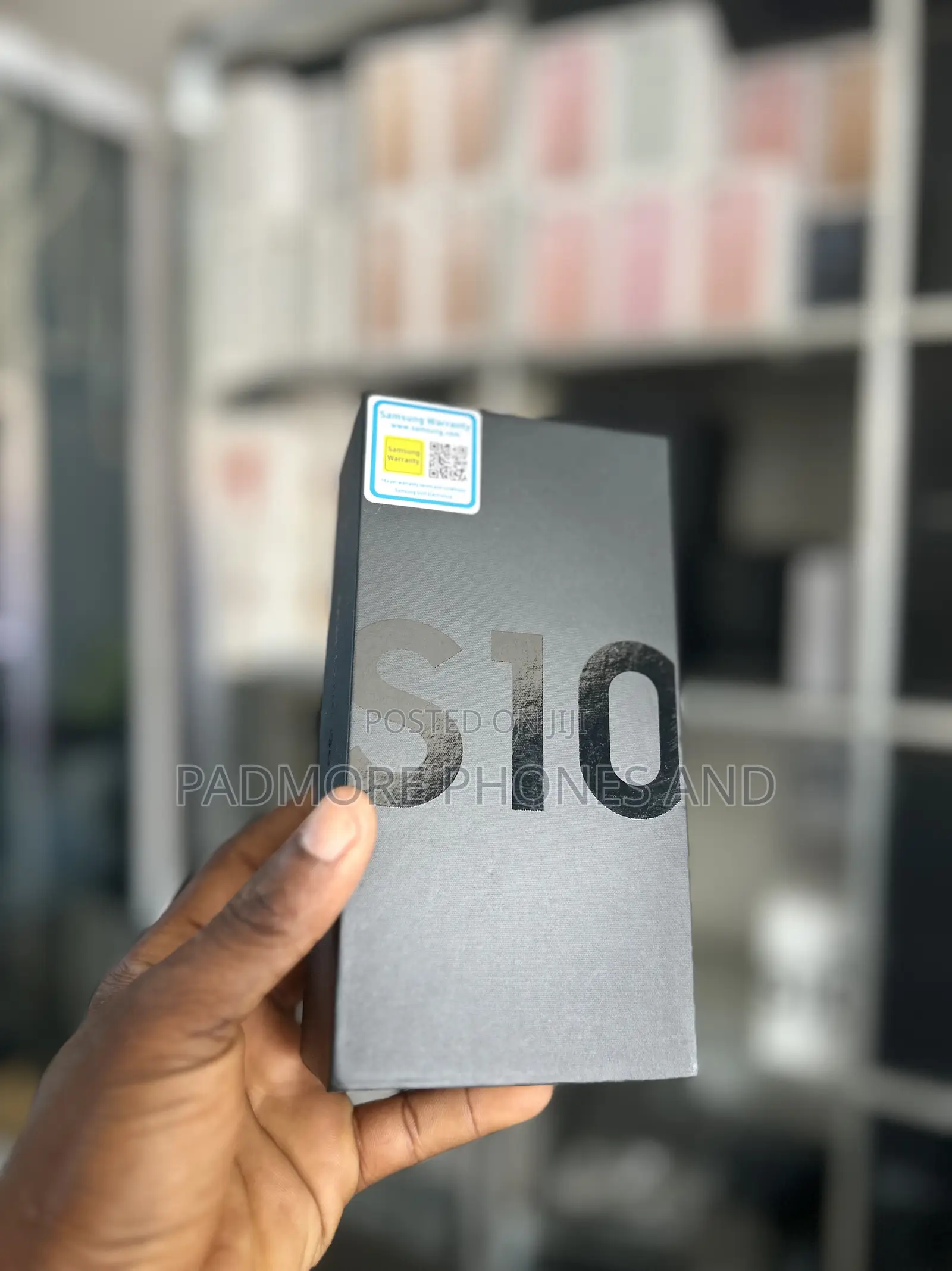 New Samsung Galaxy S10 128 GB Black
