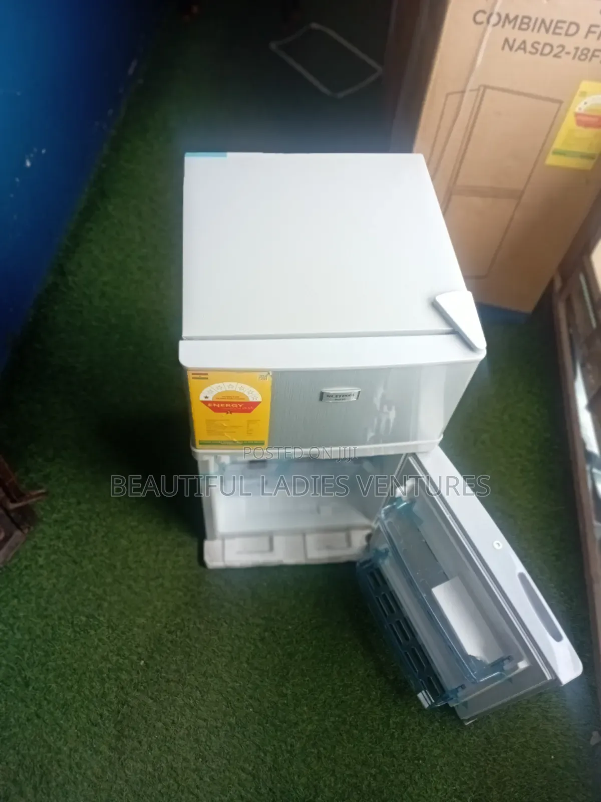 Westpool Frost Cooling Refrigerator
