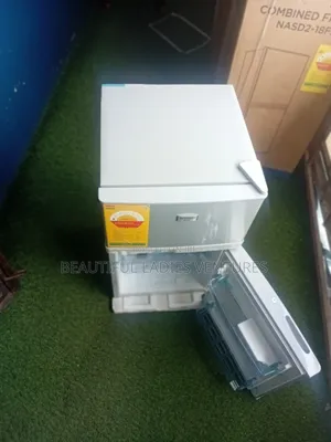 Westpool Frost Cooling Refrigerator
