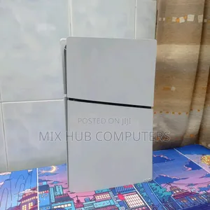 Play Station 5 Slim No Games and Pad