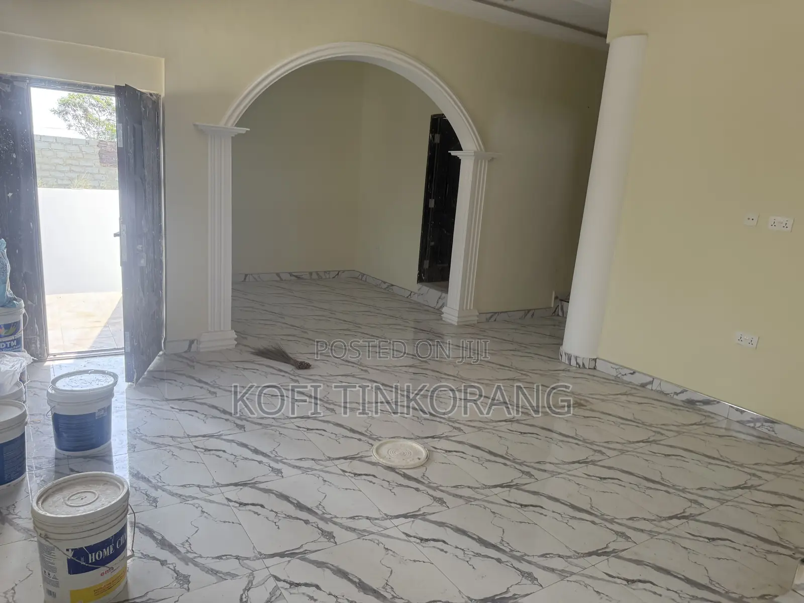 5bdrm House in Koftin Construction, Boi for sale