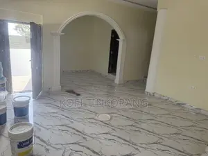 5bdrm House in Koftin Construction, Boi for sale