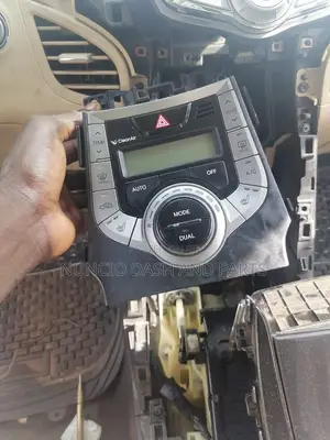 Hyundai Elantra 2013 (Screen) Ac Switch
