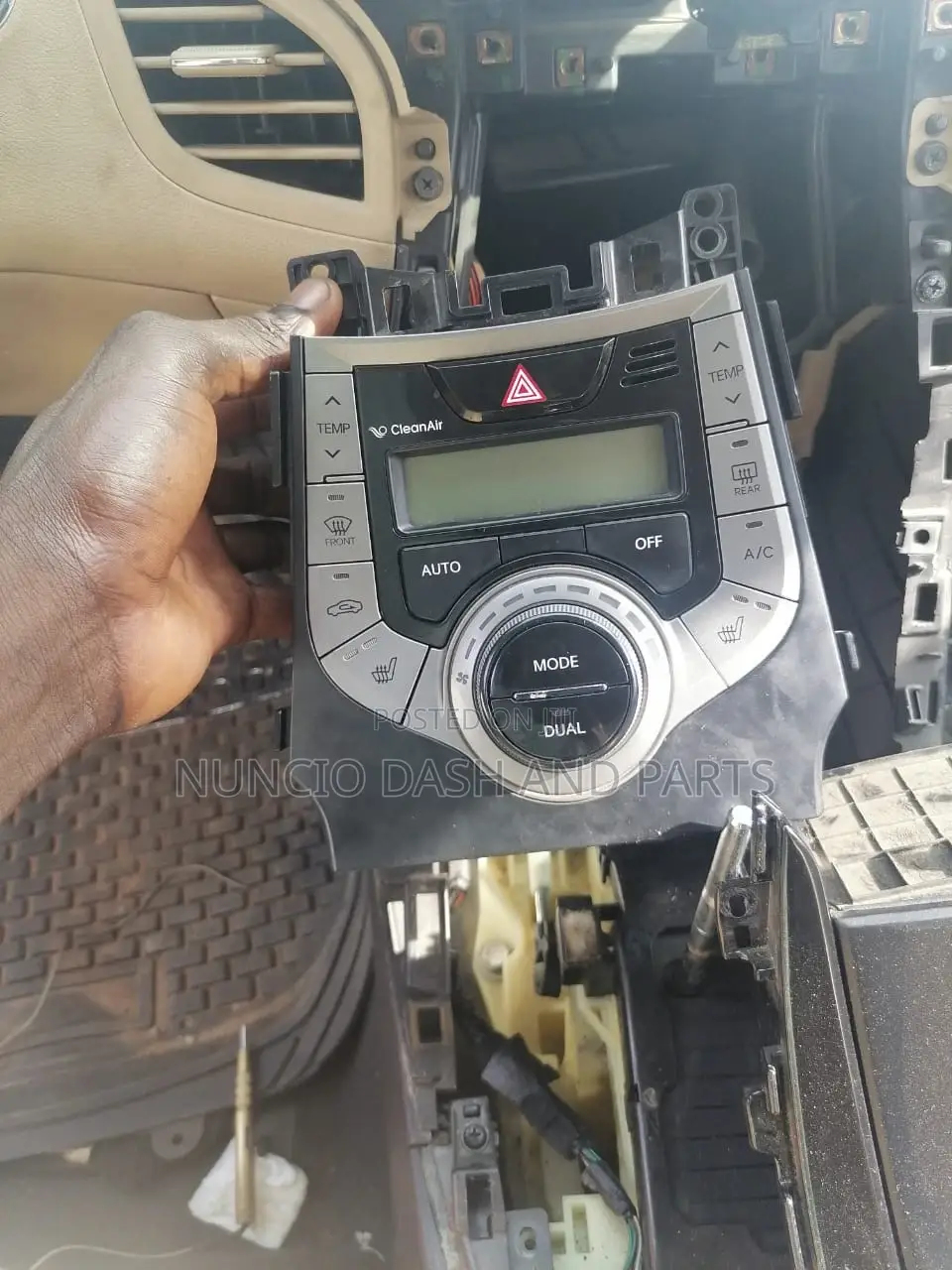 Hyundai Elantra 2013 (Screen) Ac Switch
