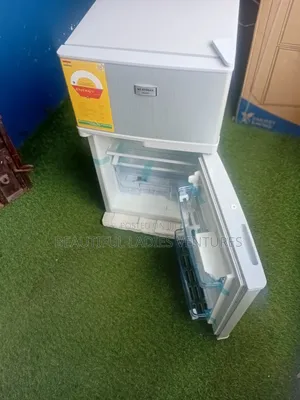 Westpool Top Freezer Family Fridge