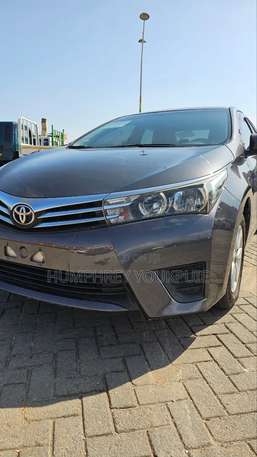 Toyota Corolla Altis 2016 Silver