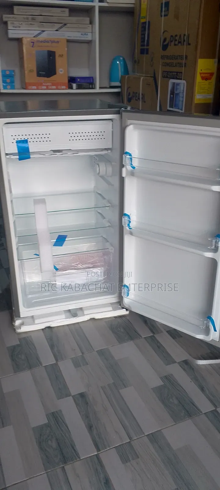 Roch Table Top Single Door Top Freezer