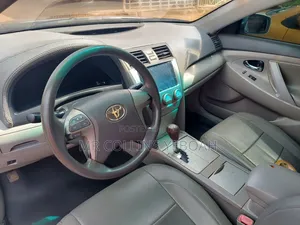 Toyota Camry 2010 Silver