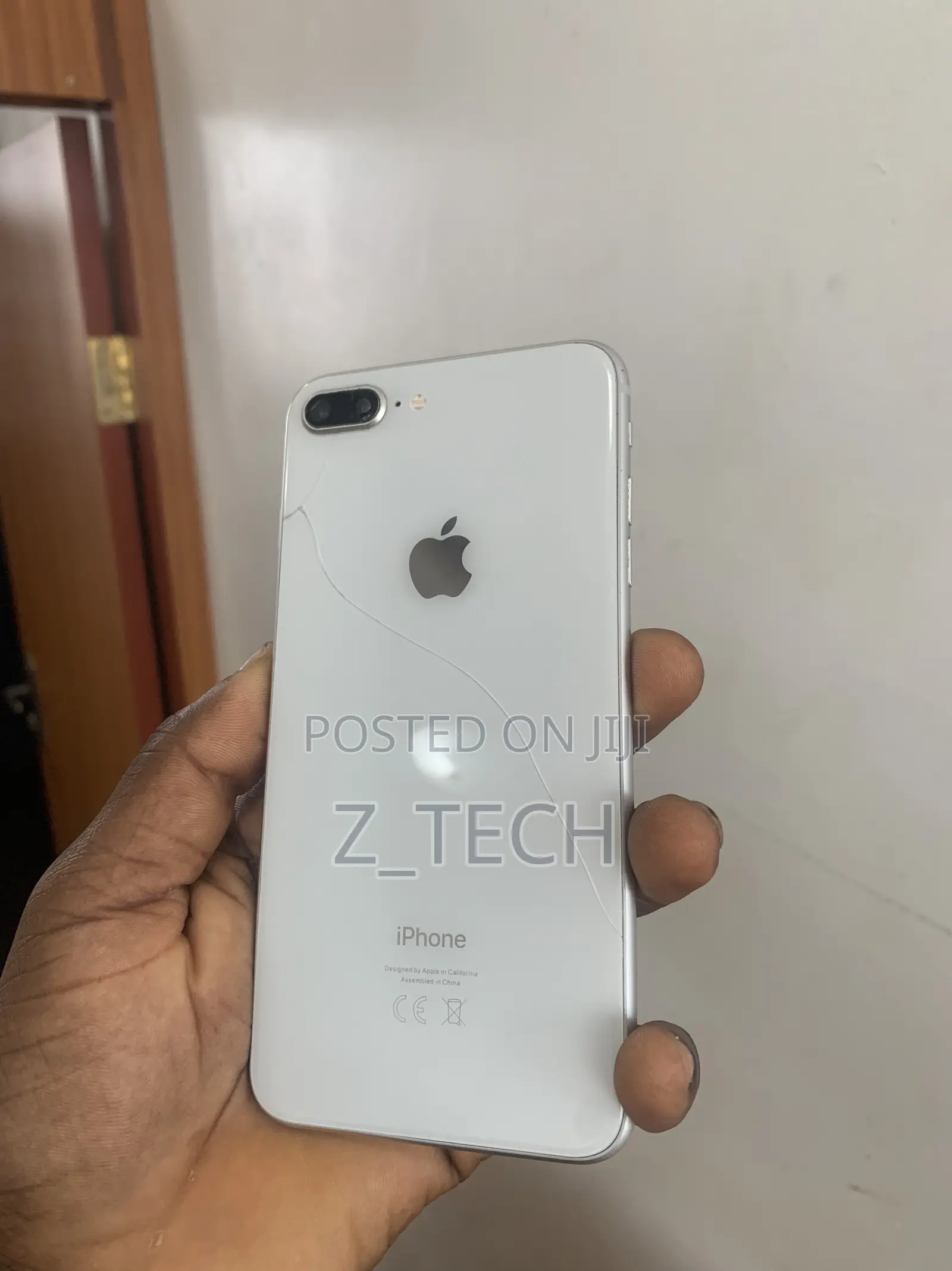 Apple iPhone 8 Plus 64 GB White