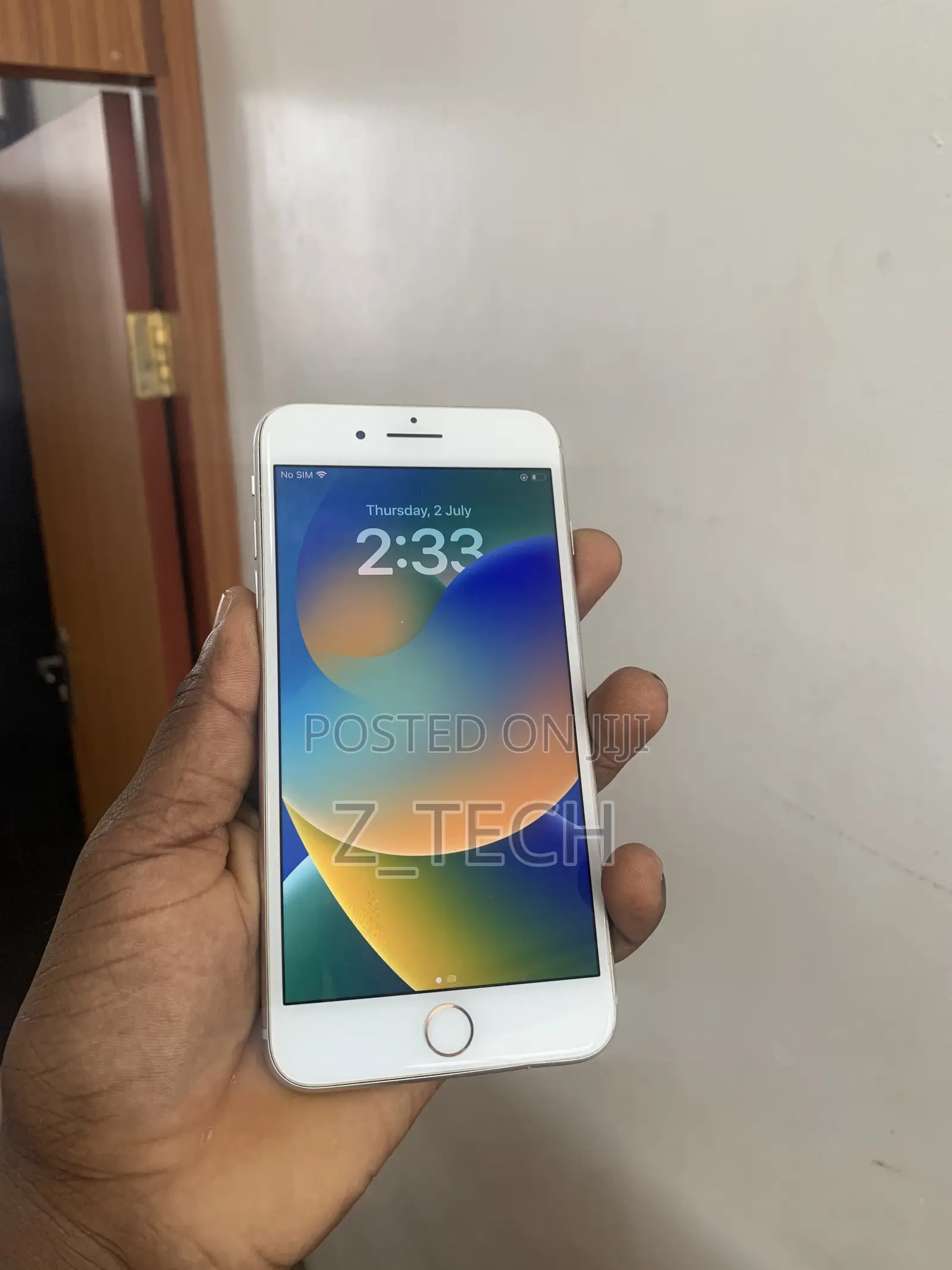 Apple iPhone 8 Plus 64 GB White