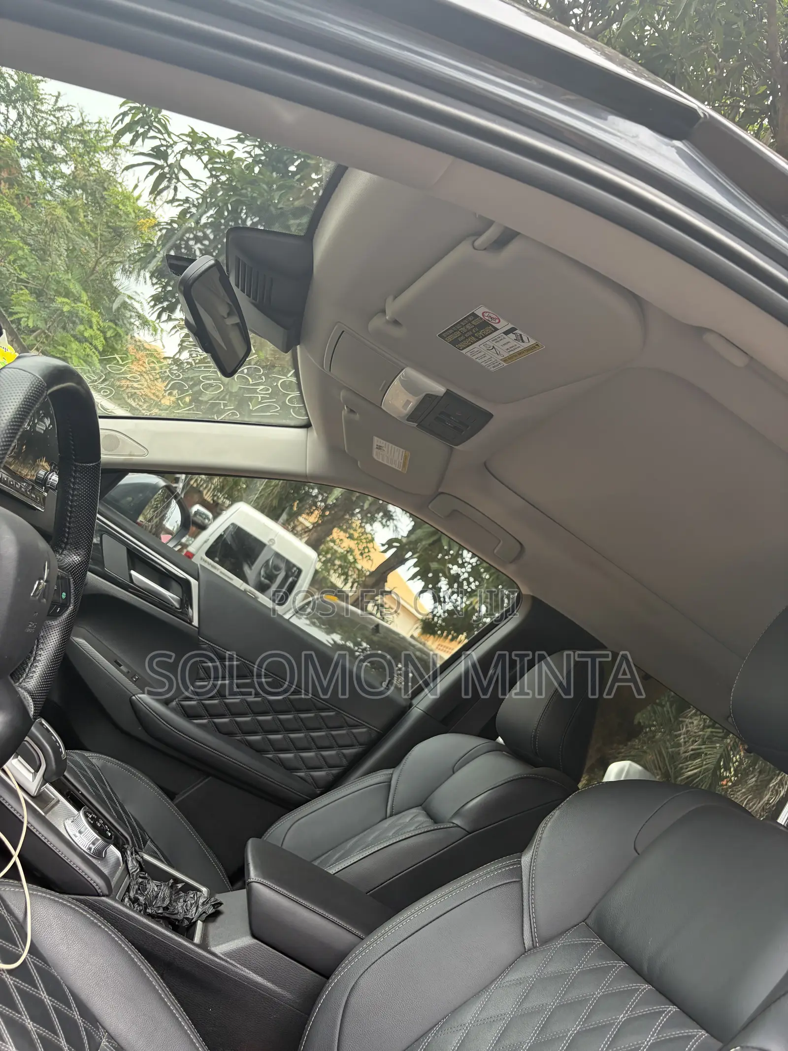 Mitsubishi Outlander PHEV Platinum Edition AWD 2024 Black