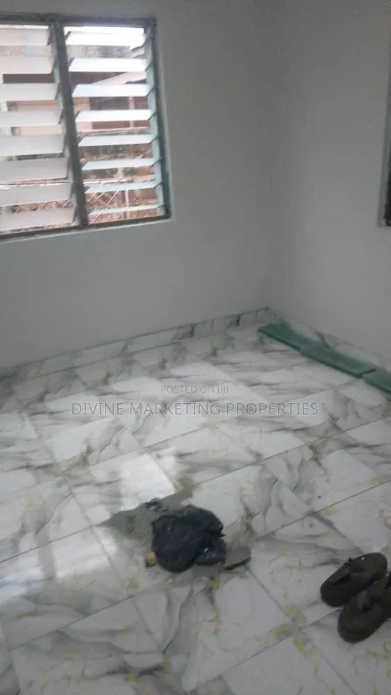 2bdrm Apartment in Kfc, Peace Clinic Area for rent