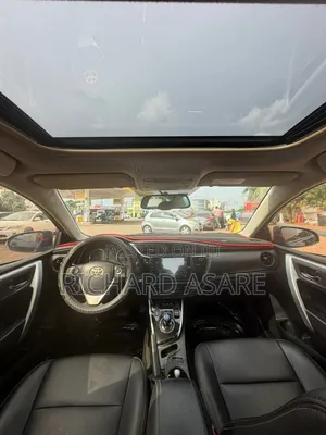 Toyota Corolla 2018 Black
