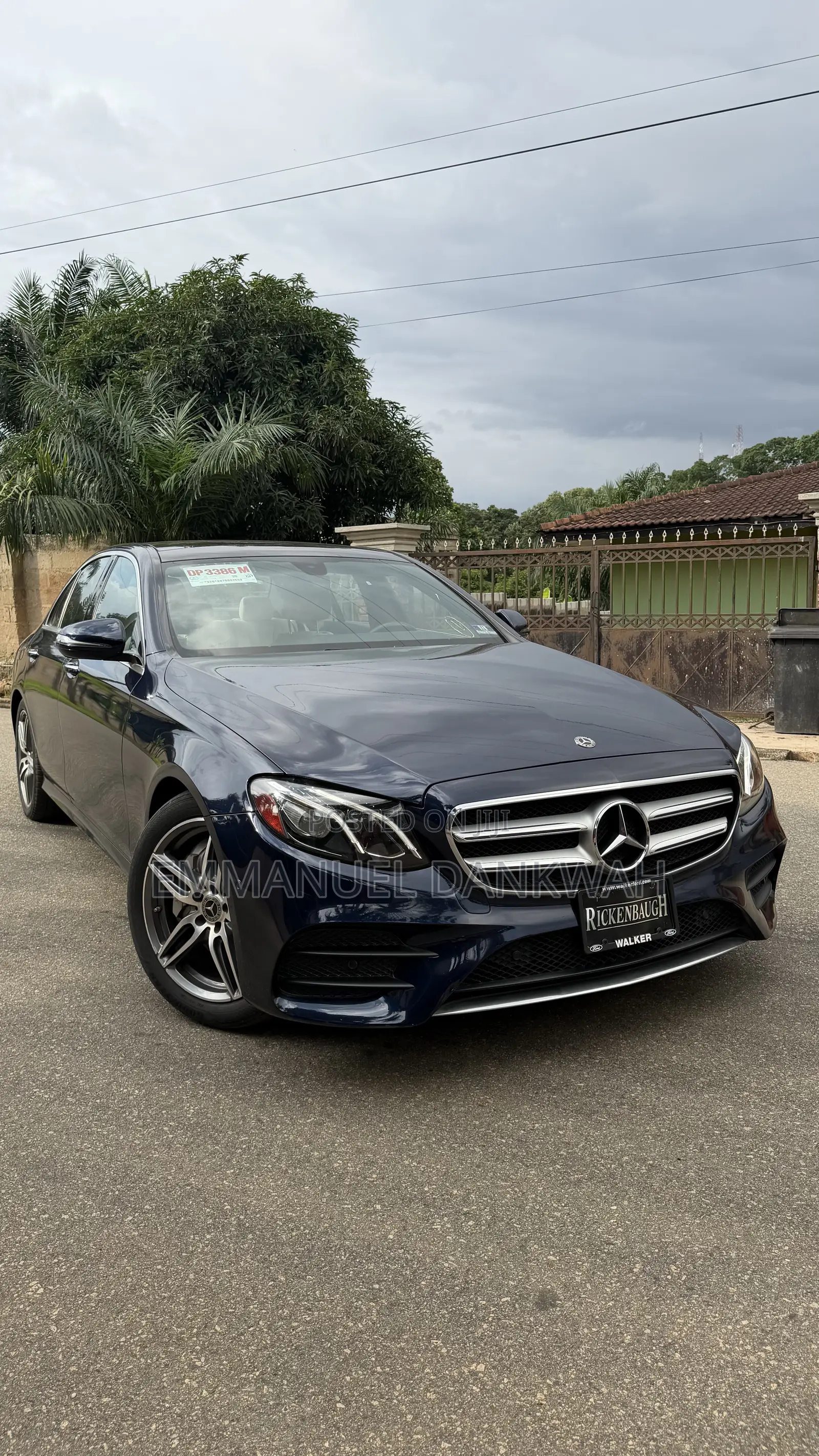 Mercedes-Benz E300 2018 Blue
