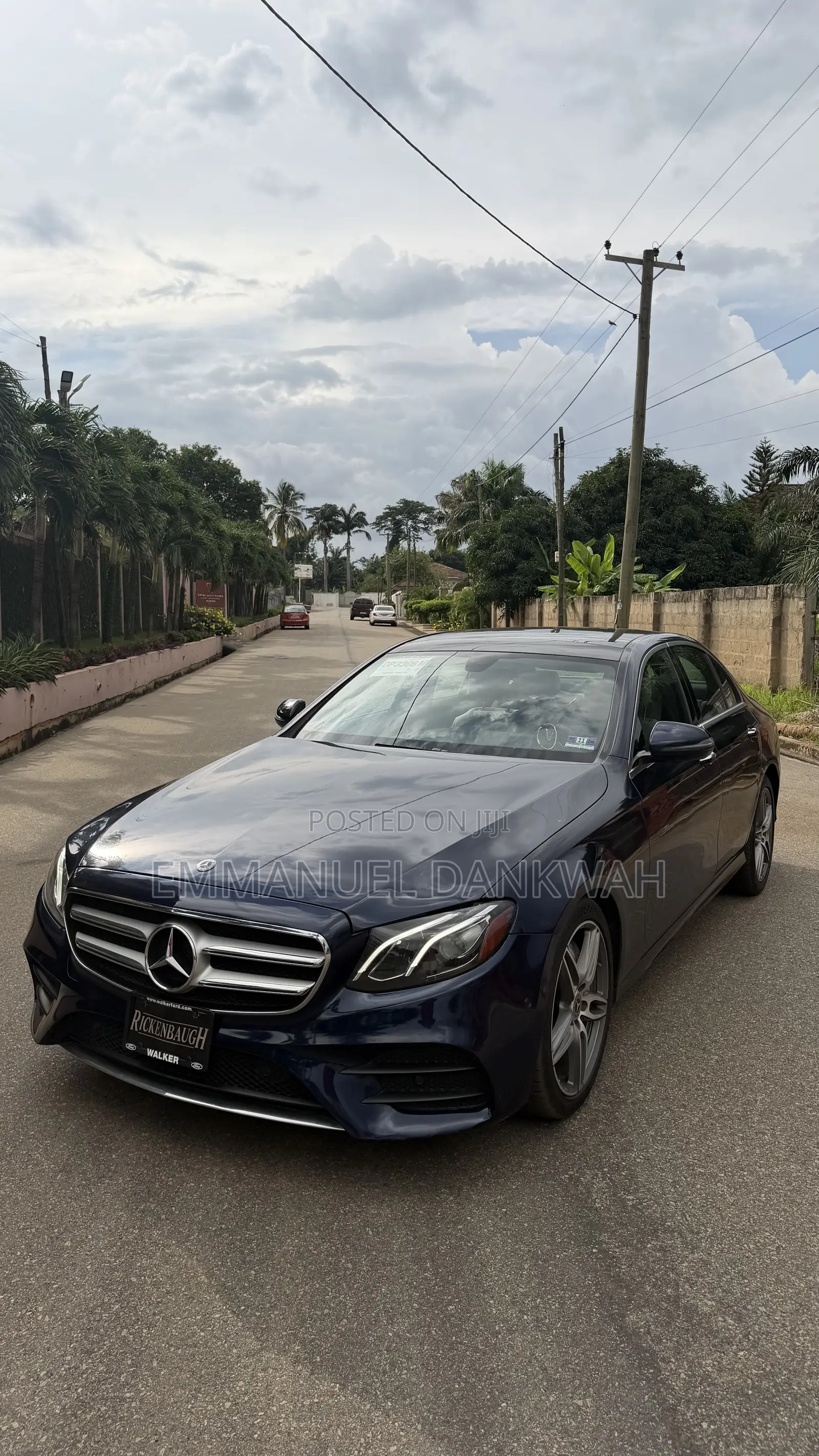 Mercedes-Benz E300 2018 Blue