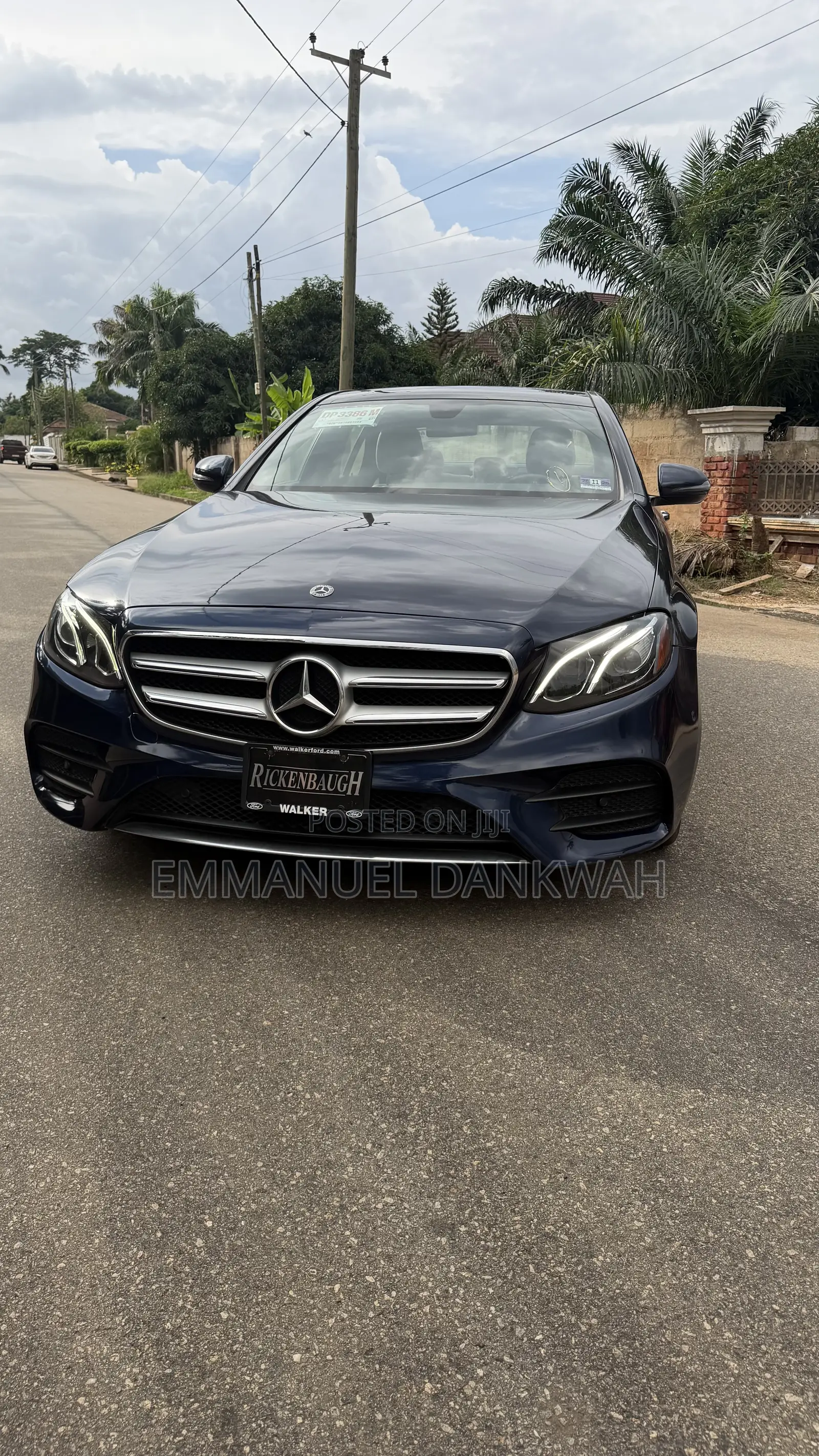 Mercedes-Benz E300 2018 Blue