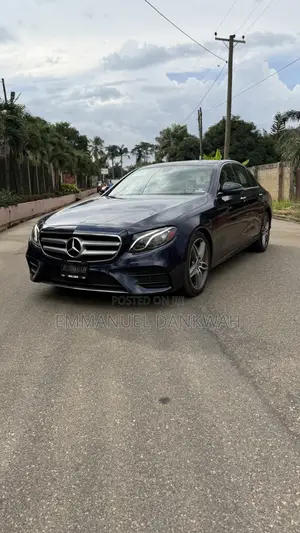 Mercedes-Benz E300 2018 Blue