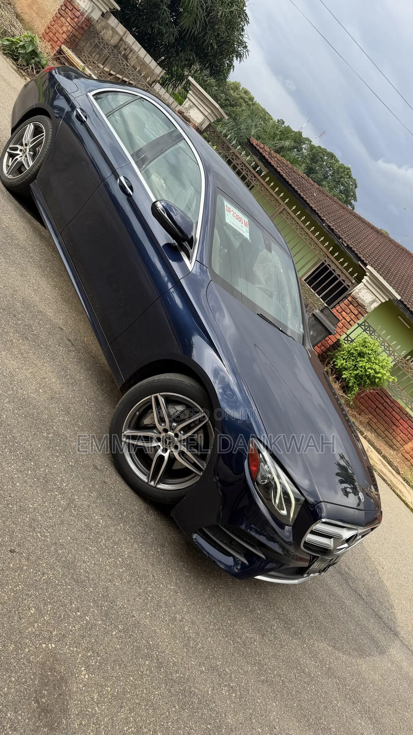 Mercedes-Benz E300 2018 Blue