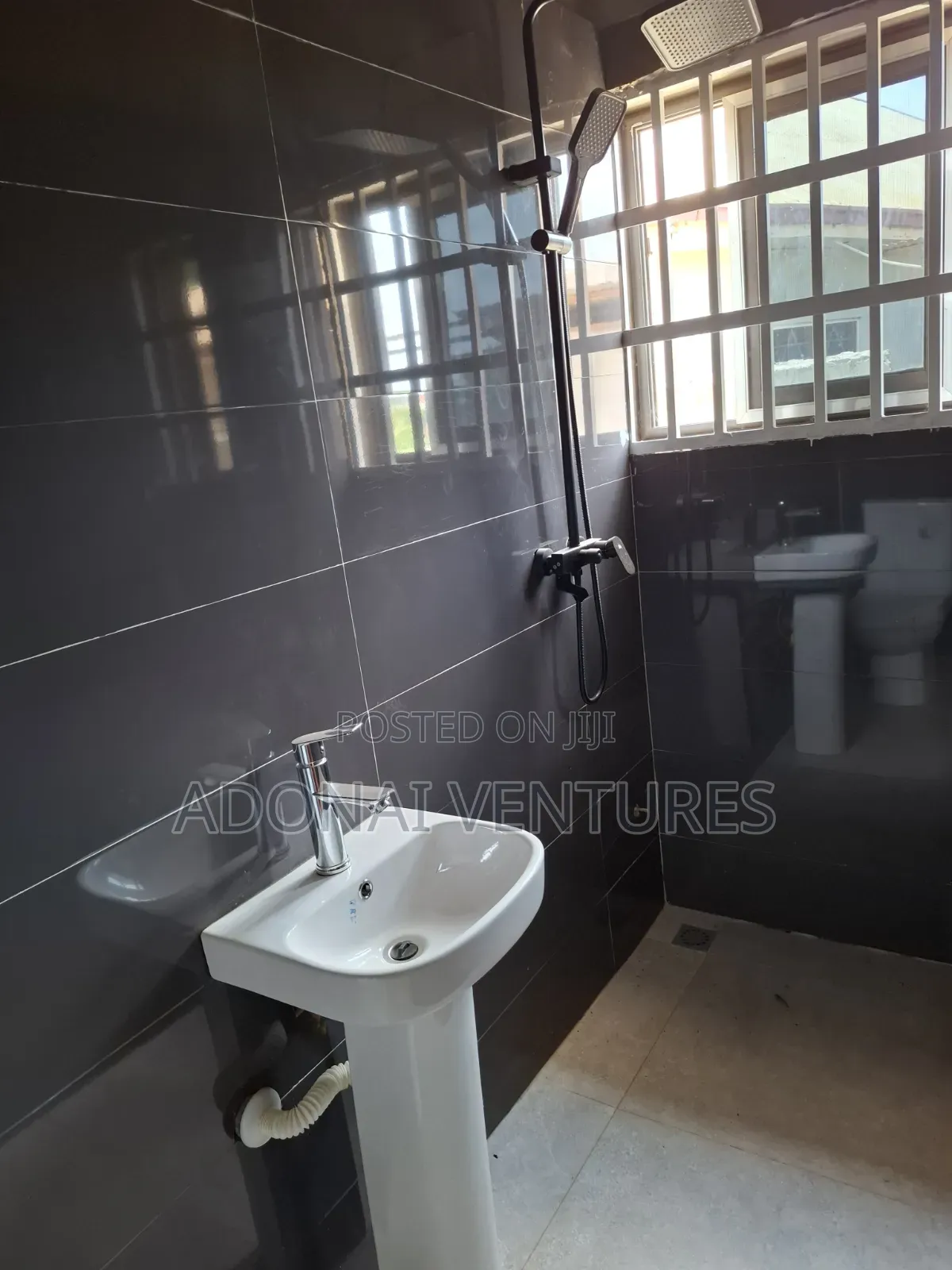 3bdrm House in Sokoban  Aboabo, Kumasi Metropolitan for rent