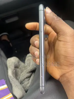 Apple iPhone 11 64 GB Black