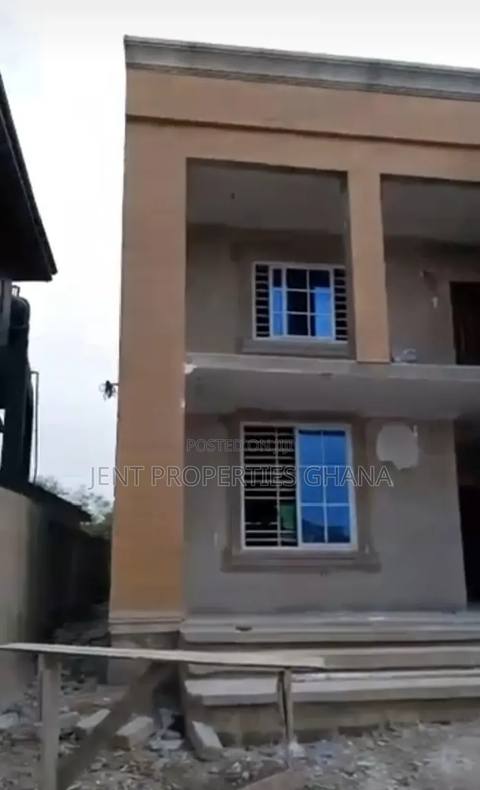 5bdrm House in Manhean for sale