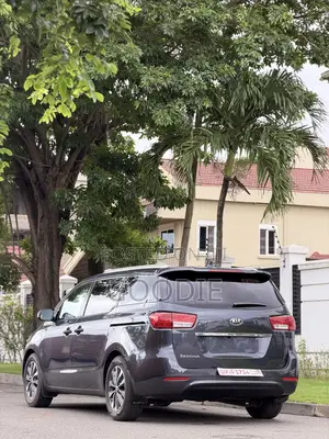 Kia Sedona SX 2016 Gray