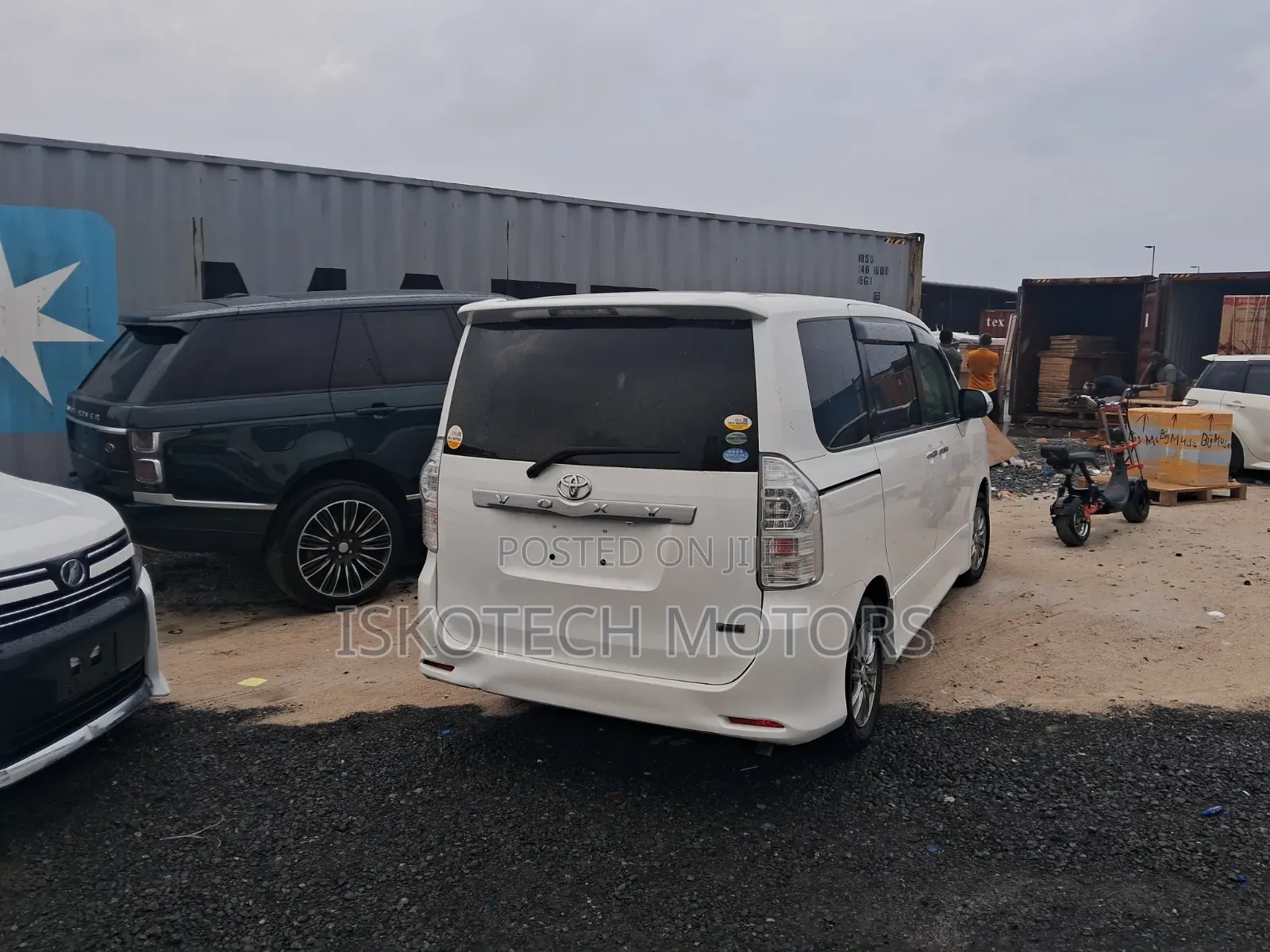 Toyota Sienta 2011 White