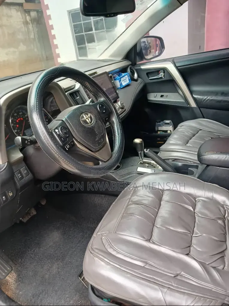 Toyota RAV4 2015 Silver