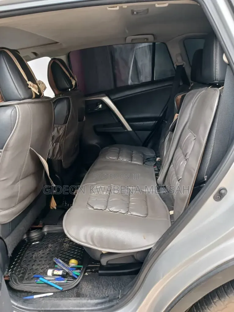 Toyota RAV4 2015 Silver