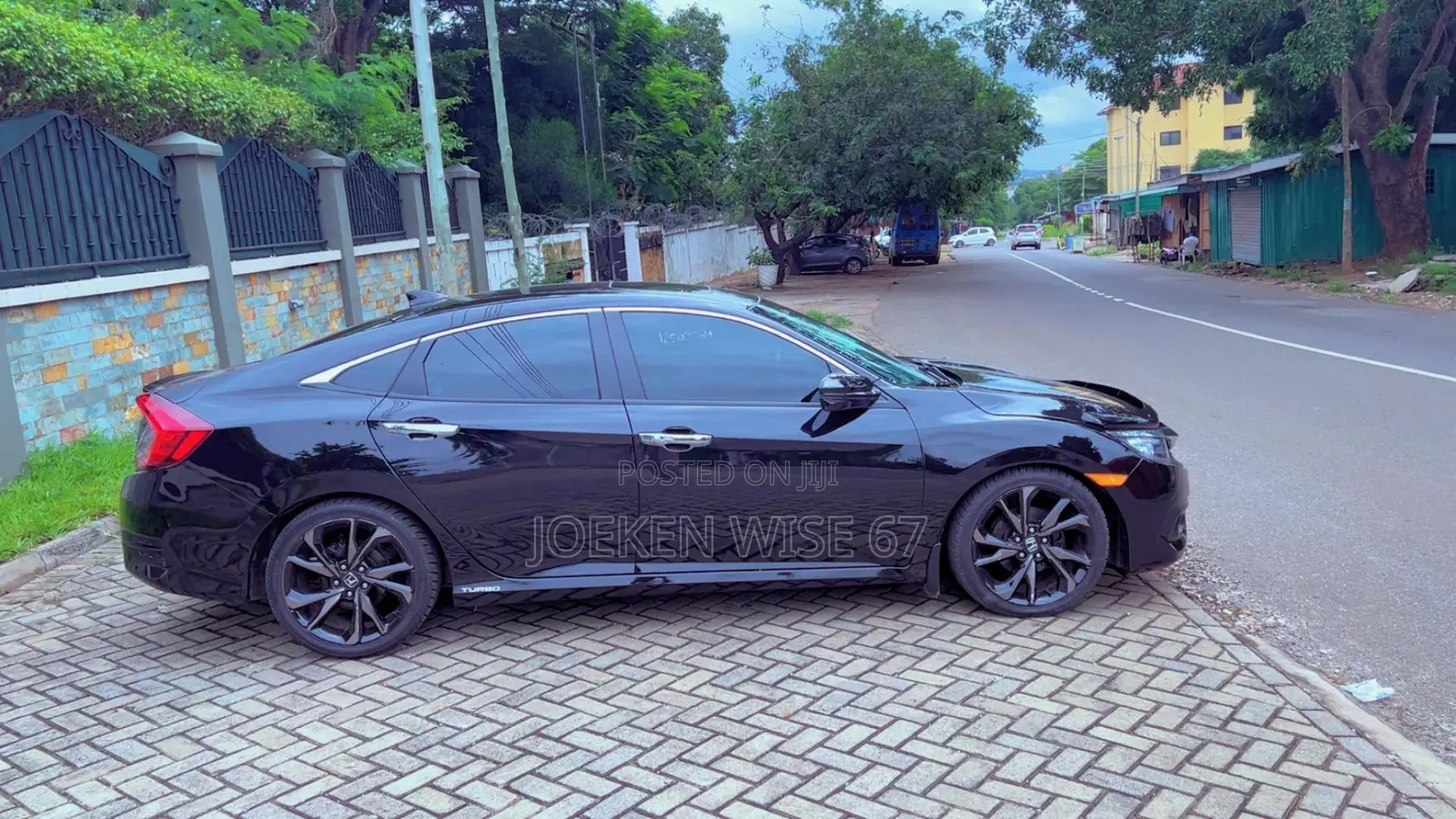 Honda Civic Touring 4dr Sedan (1.5L 4cyl) 2016 Black