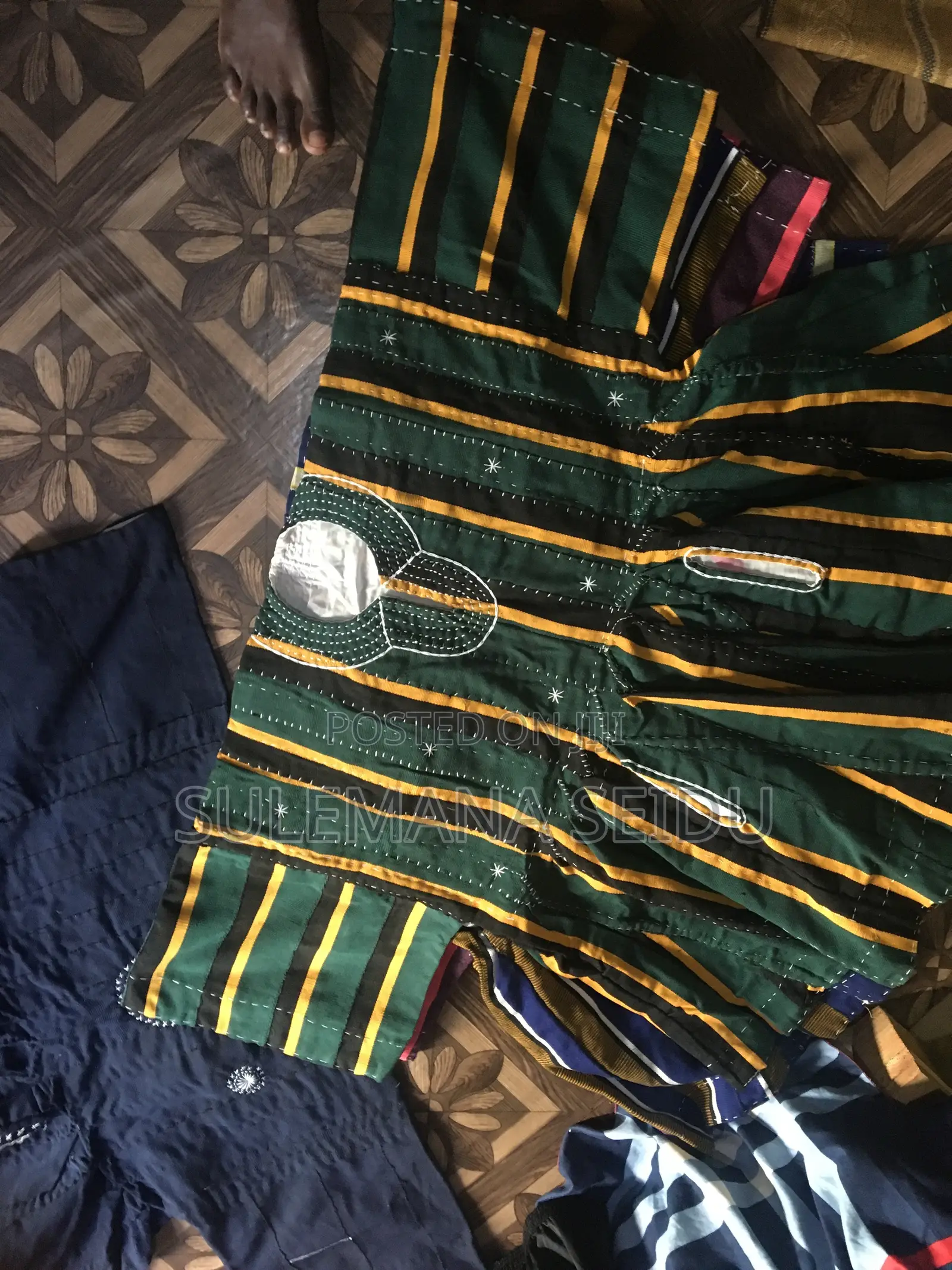 Fugu, Batakari, Smocks