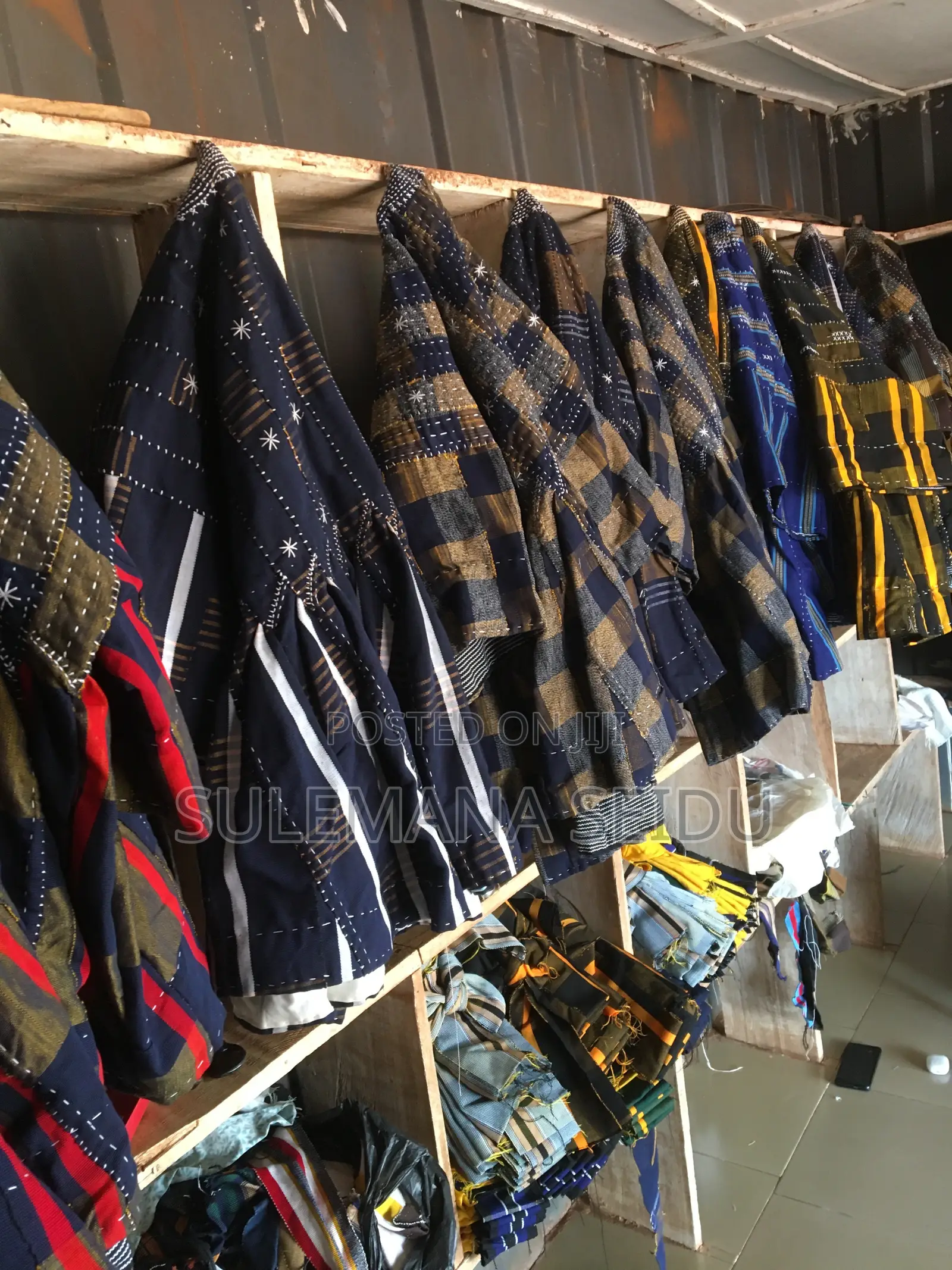 Fugu, Batakari, Smocks