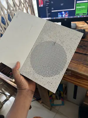 Xbox One S With 4 Games Available