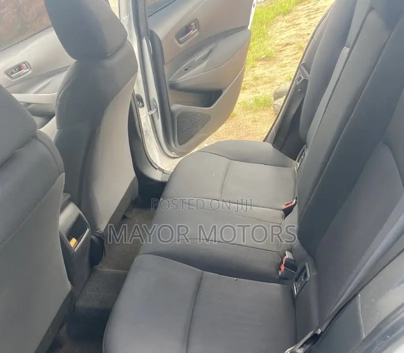 Toyota Corolla LE 2022 White