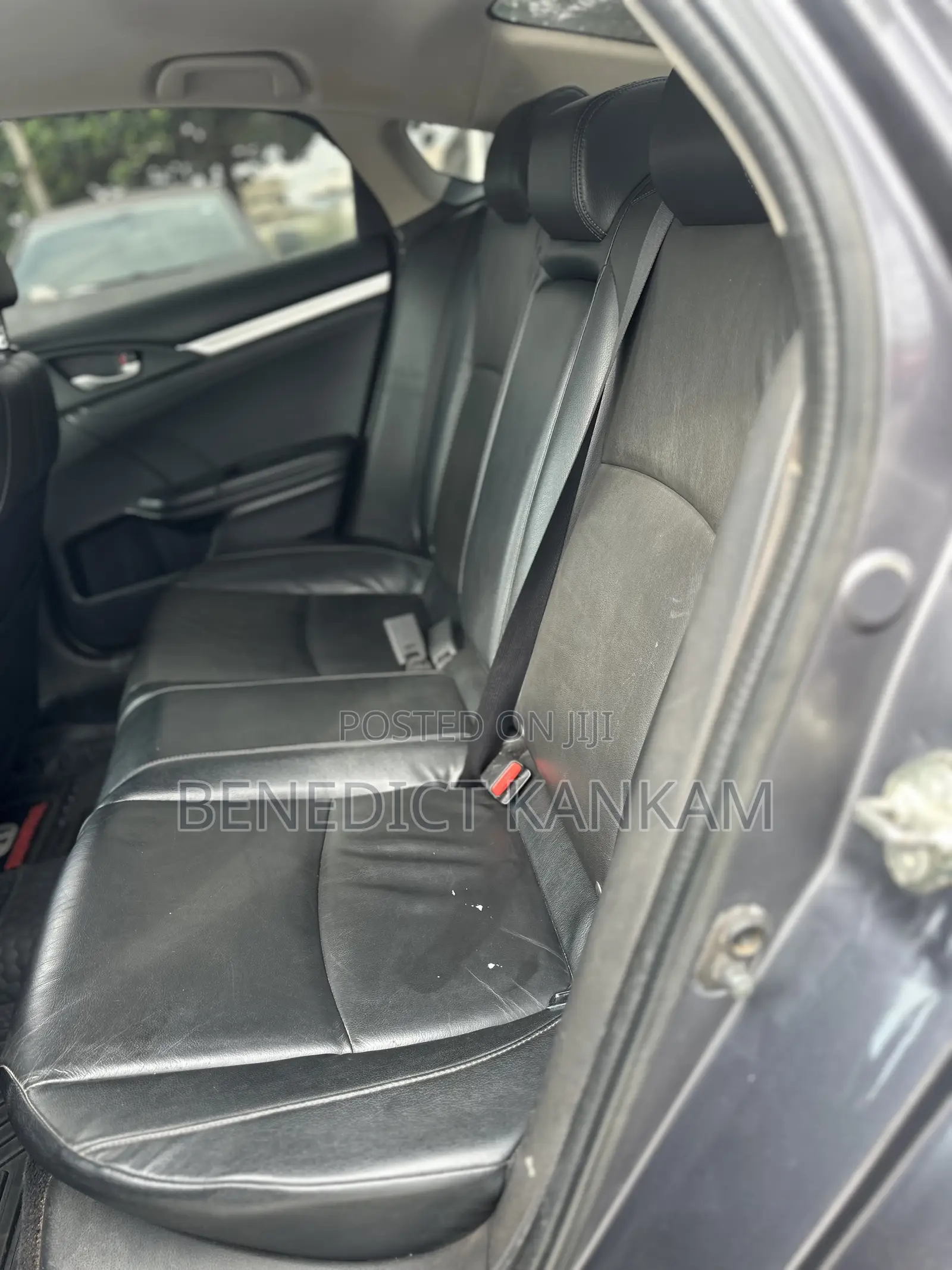 Honda Civic Touring 4dr Sedan (1.5L 4cyl) 2017 Gray