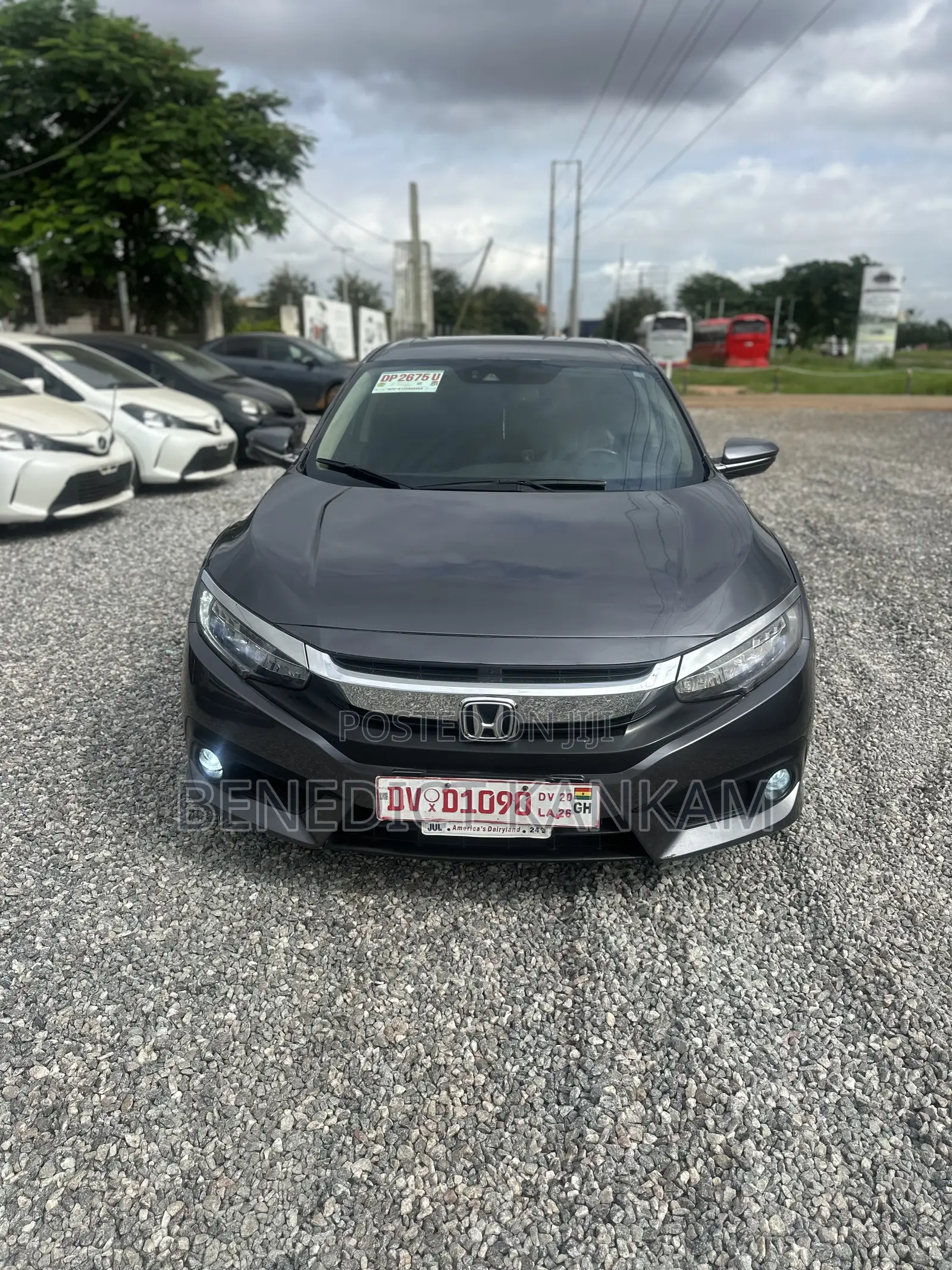 Honda Civic Touring 4dr Sedan (1.5L 4cyl) 2017 Gray